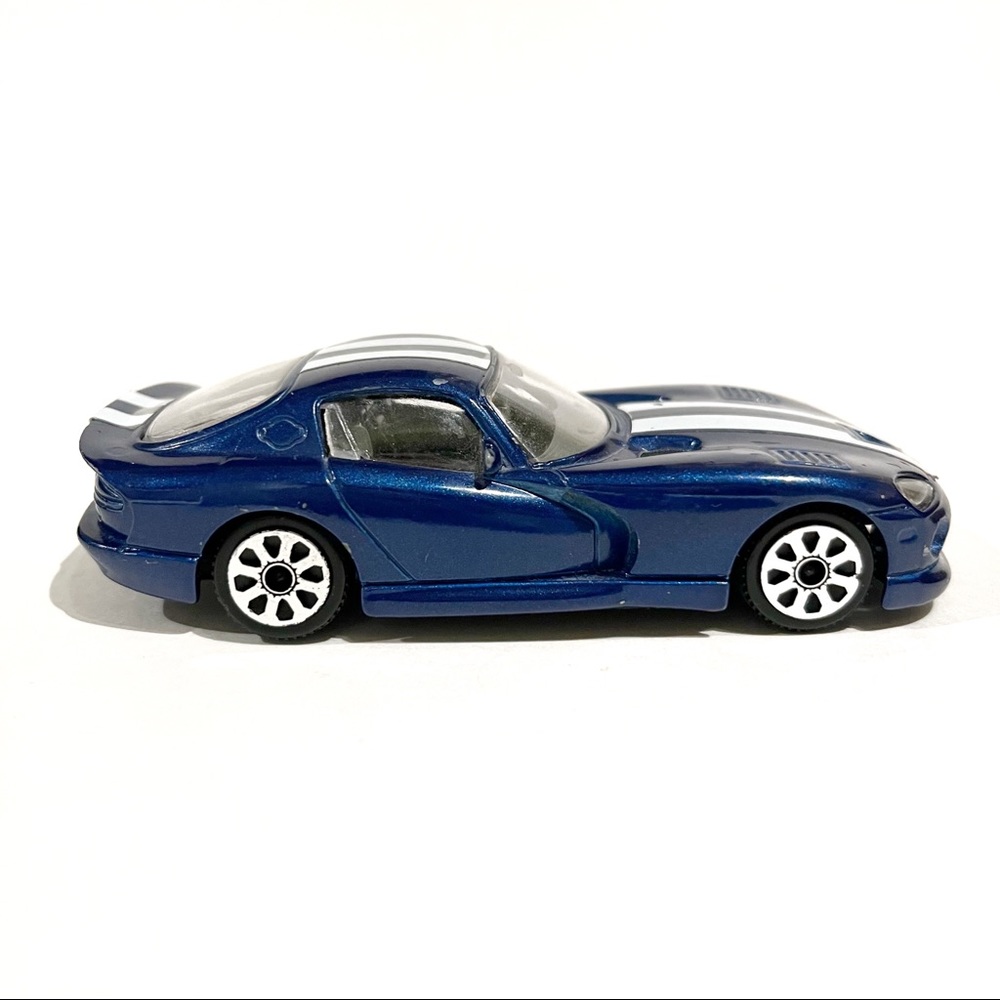 Vintage Burago 1996 Viper Dodge GTS Coupe Diecast Model Car Blue Made in Italy
